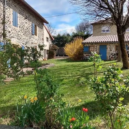 Studio 45M2, A La Campagne, A 15 Mns Du Puy En Velay Lantriac Buitenkant foto